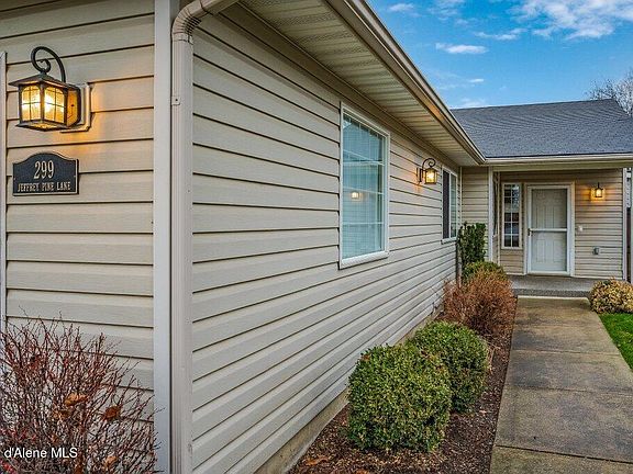 4th image of 299 E Jeffrey Pine Ln