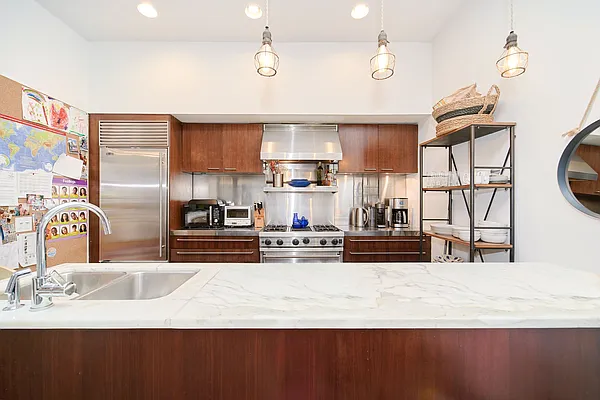 Rented by Compass | media 25