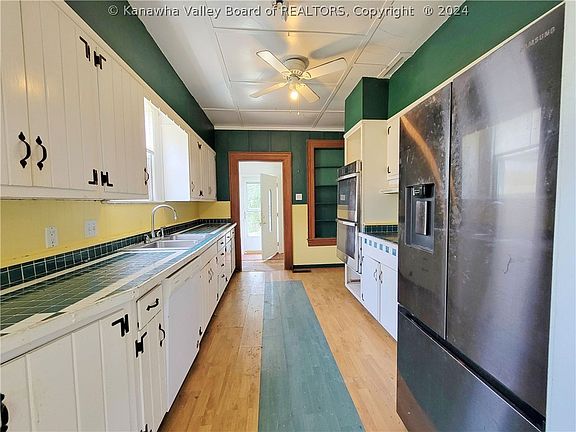 5th image of 5280 Walnut Valley Dr