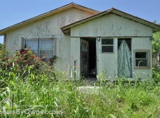 903 Hough Ave, Adkins, TX 78101