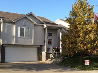 15034 Tibbles St, Omaha, NE 68116