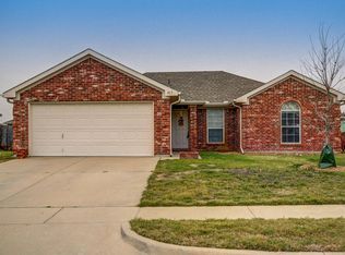 417 Barbara Jean Ln, Burleson, TX 76028