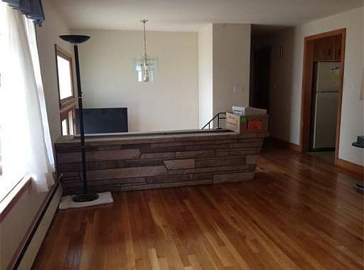 4th image of 34 Schlager Ave