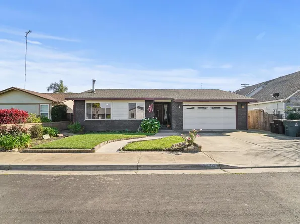 12004 Acosta Ct, Waterford, CA 95386