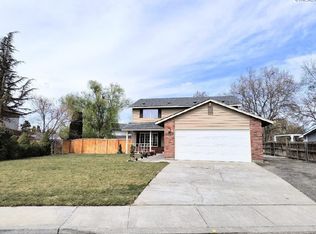 5004 Blue Heron Blvd, West Richland, WA