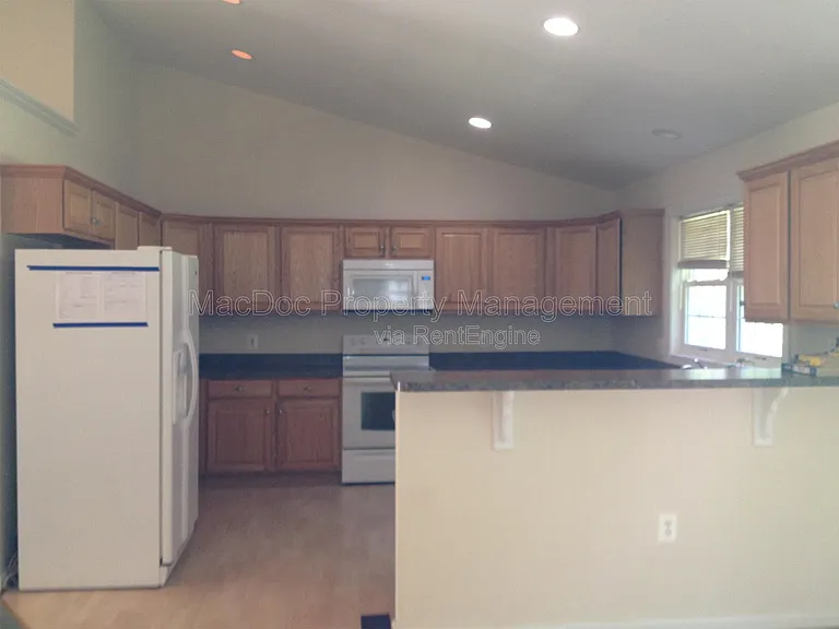 26327 Hill Rd — Photo 24