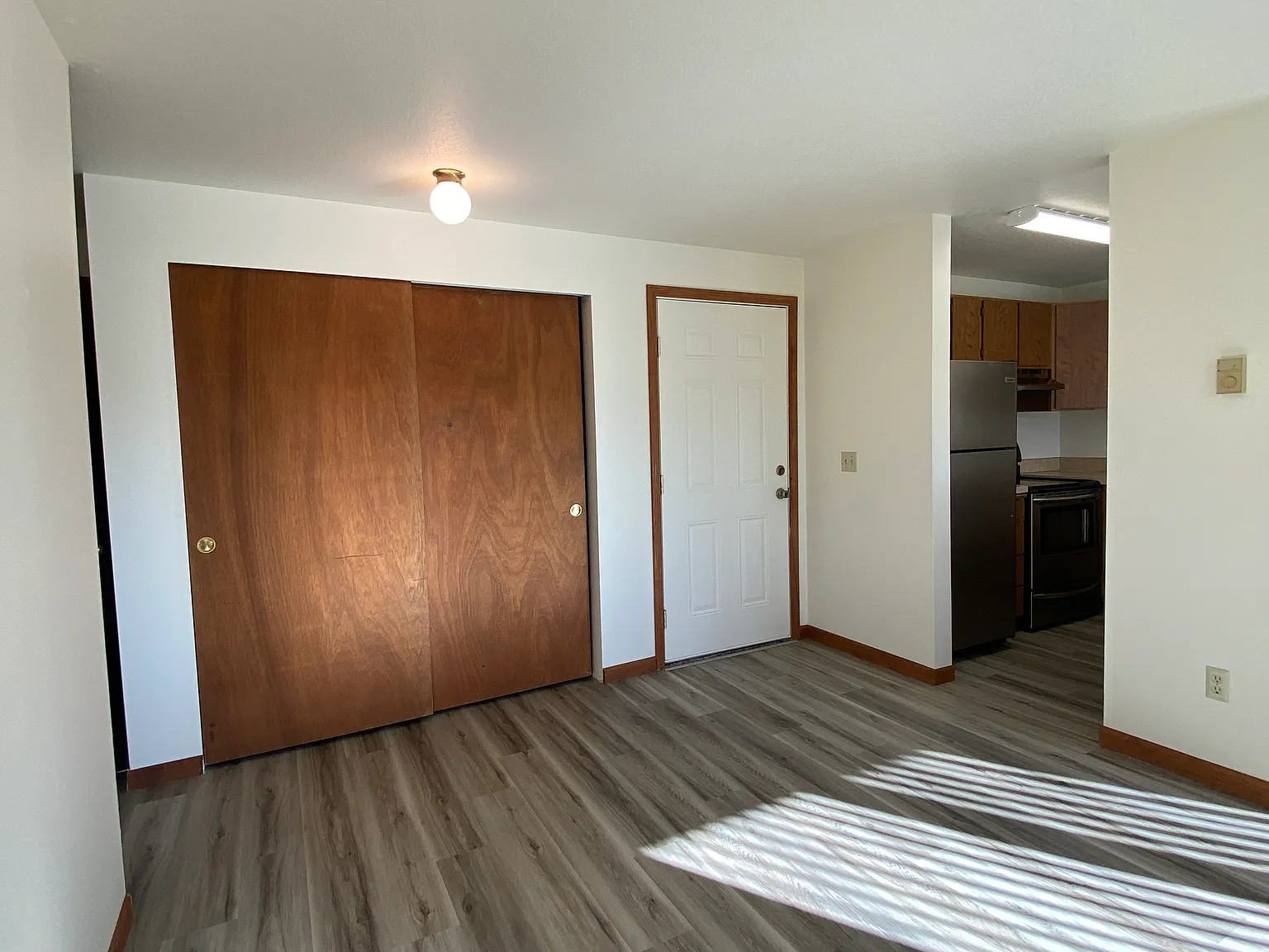 2 bed, 800 sqft, $1,395 — Photo 3