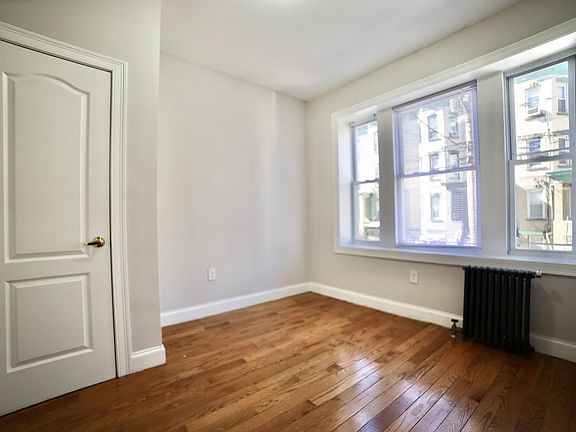 3rd image of 384 Baldwin Ave #1D
