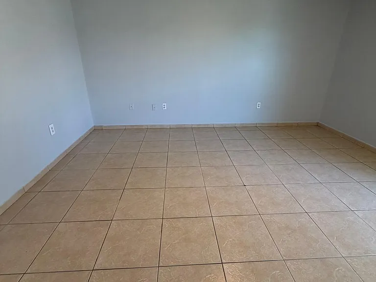 52 Bradford Ct — Photo 5