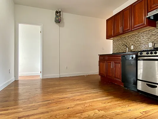 Rented by Corcoran | media 24