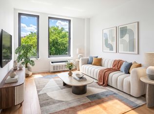 409 Eastern Pkwy #214, Brooklyn, NY 11216