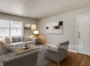 3421 S University Dr APT C, Fort Worth, TX 76109