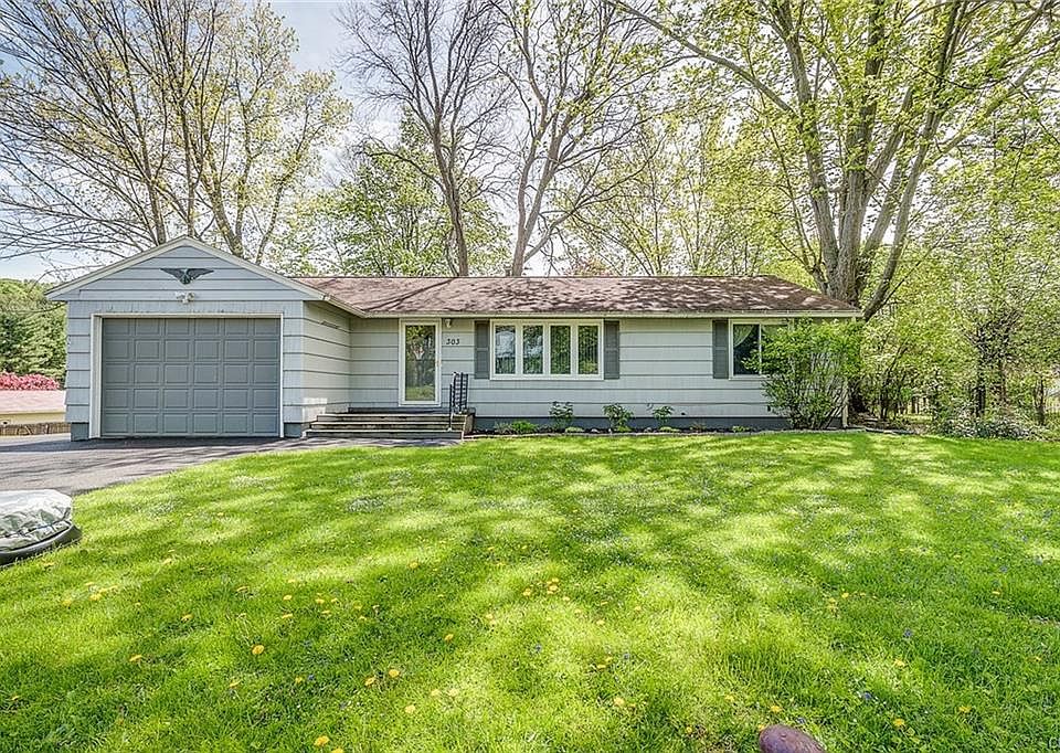 1st image of 303 Forsythe St