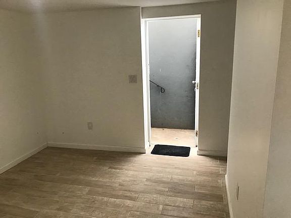 3rd image of 10931 157th St