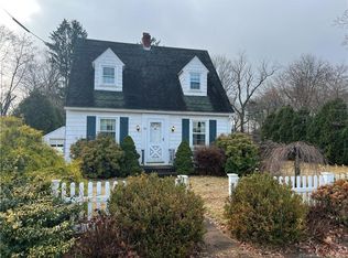 29 Waverly Ave, Portland, CT 06480