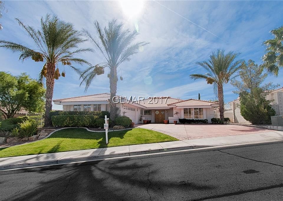1st image of 631 Malaga Dr #0