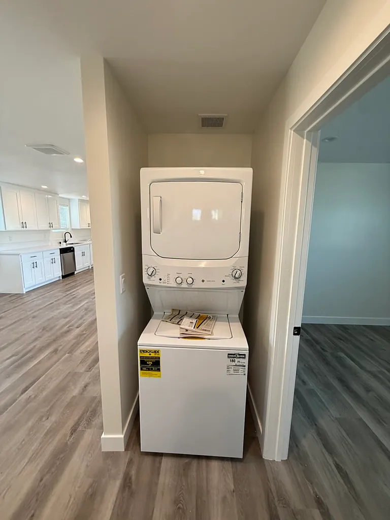 3 bed, $3,595 — Photo 3