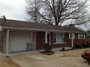 9624 Flagler Dr, Saint Louis, MO 63123