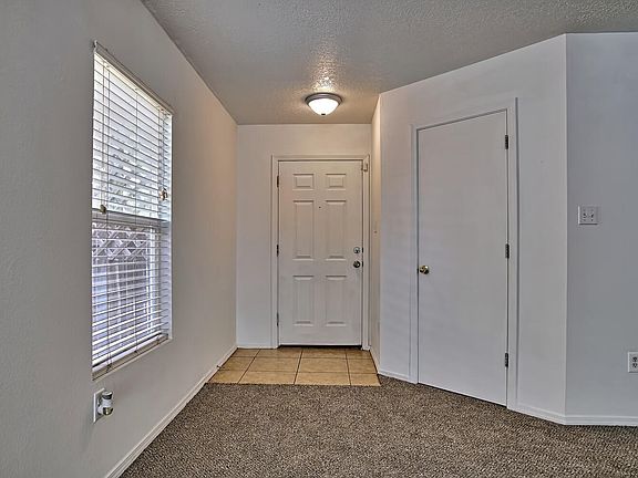 4th image of 419 Desert Bluff Dr SW