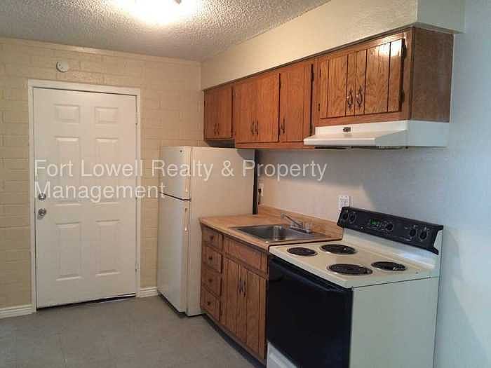 1st image of 1548 W Denton Ln Ste 4