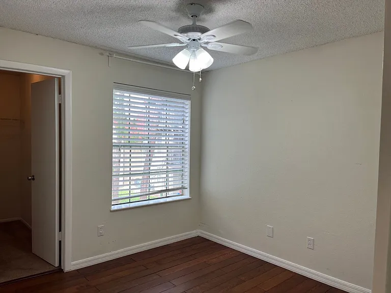 232 Afton Sq #201 — Photo 10