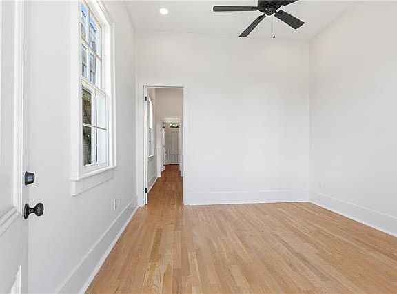 3rd image of 1901 Foucher St