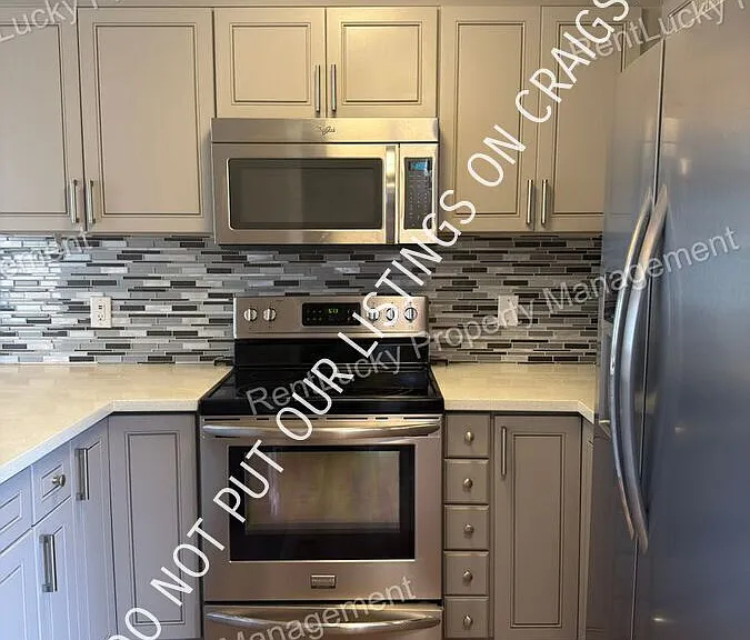 3315 Claremont Ave S #3 — Photo 4
