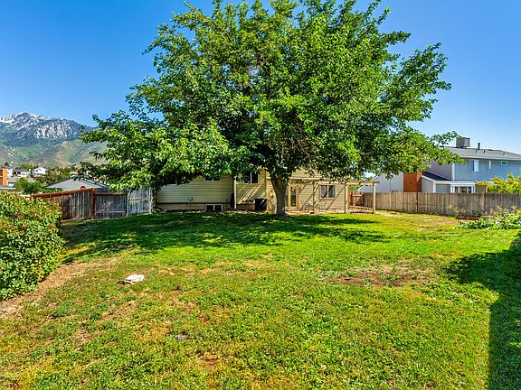 4th image of 11878 S Hidden Valley Dr E