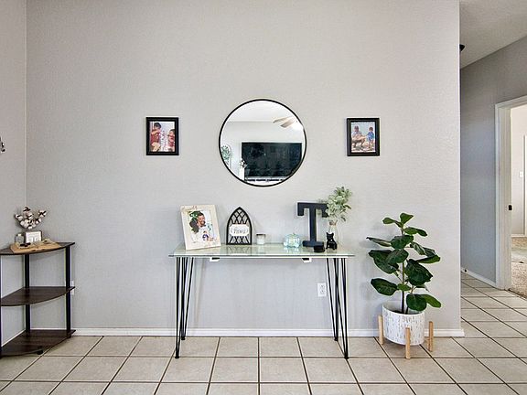 3rd image of 1115 N McKinley Ave