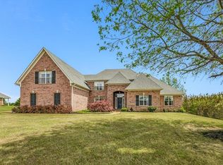 4234 S Forest Hill Dr, Olive Branch, MS 38654