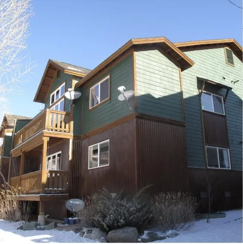 540 Redcliff Cir #202 Photo 1