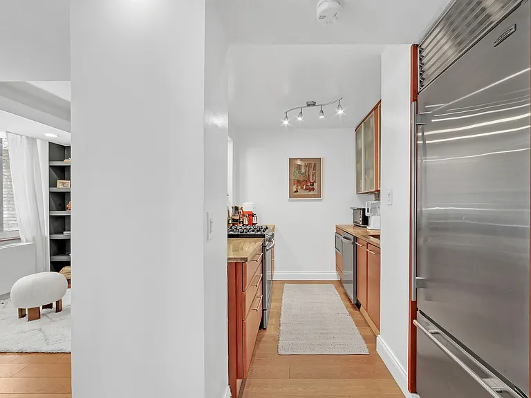 250 W 90th St #8K — Photo 6
