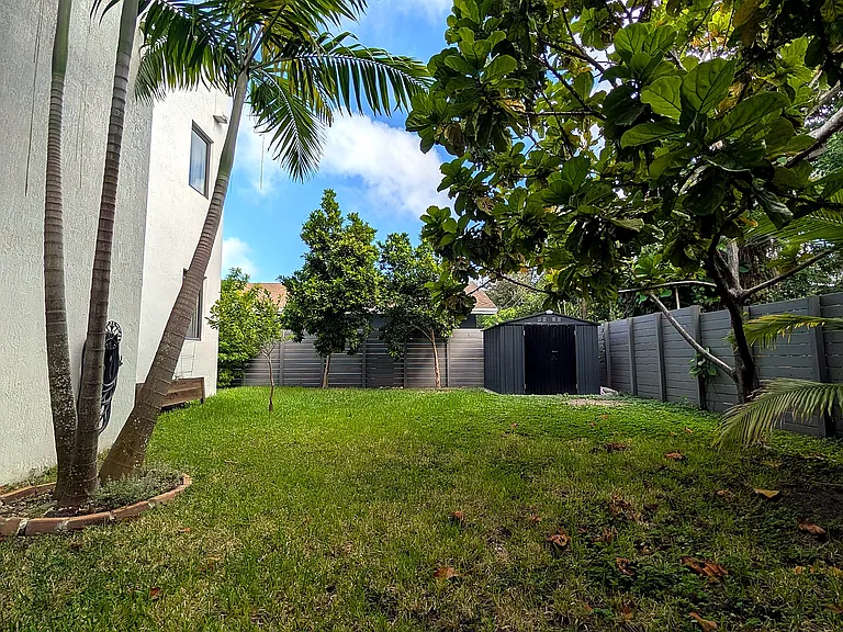 36 NW 46th St — Photo 30
