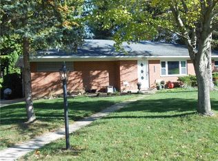 254 Forest Dr, Springfield, OH 45505