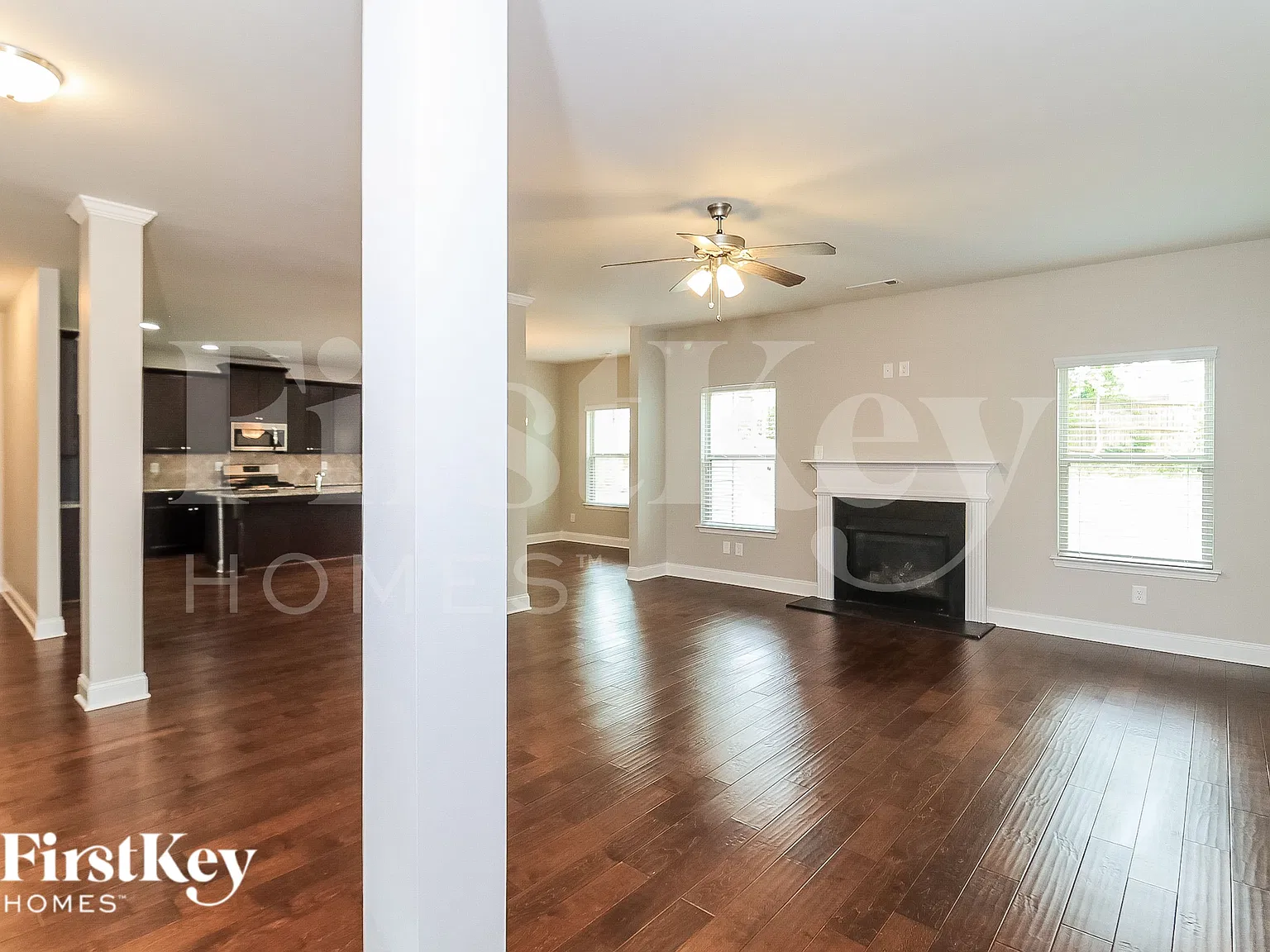 4 bed, 3.5 bath, 3043 sqft, $2,720 — Photo 2