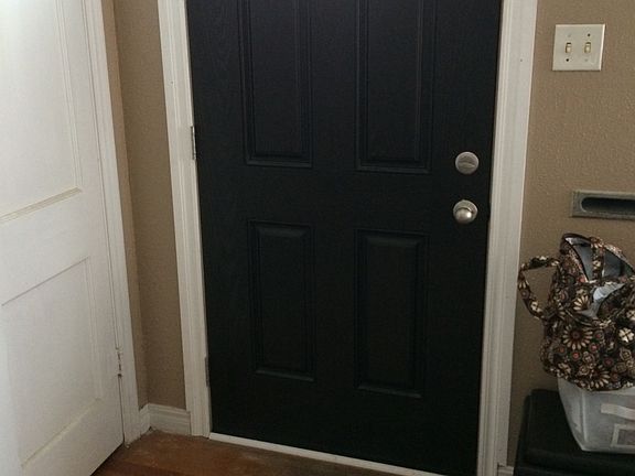 2nd image of 820 W College Ave