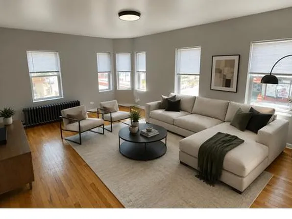 806 N Lockwood Ave APT 2B, Chicago, IL 60651