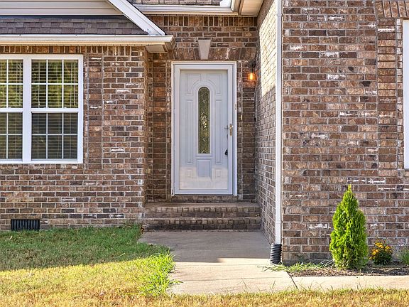 4th image of 1290 Grassland Dr
