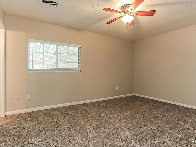 4981 Galbraith Cir — Photo 14
