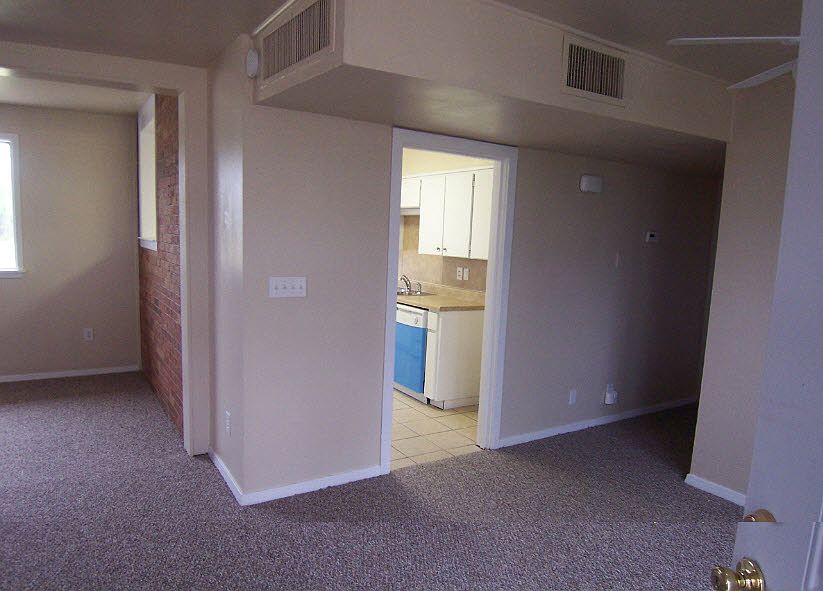 2nd image of 2528 Fairchild Dr