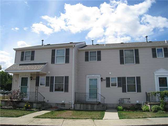 1st image of 527 Burroughs Dr