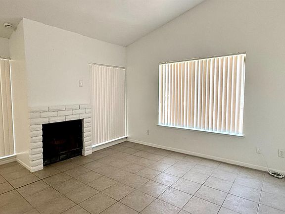 4th image of 665 S Coalinga St