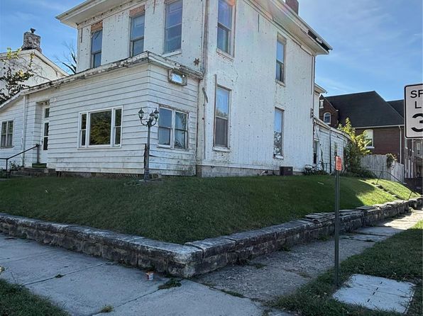 203 S 6th St, Hannibal, MO 63401