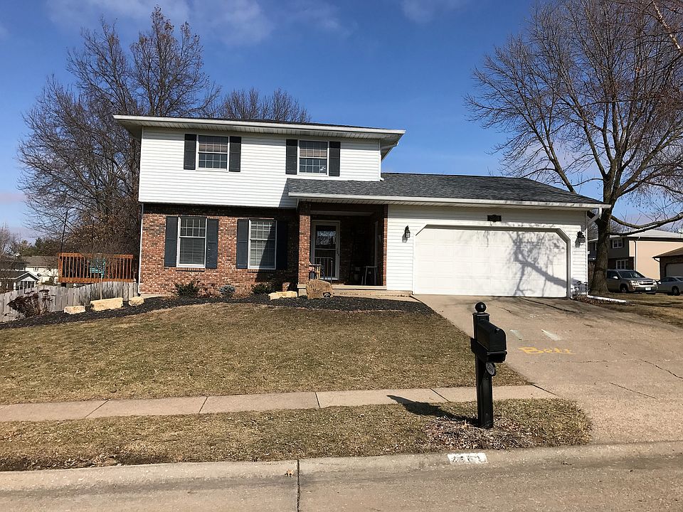 Large corner lot