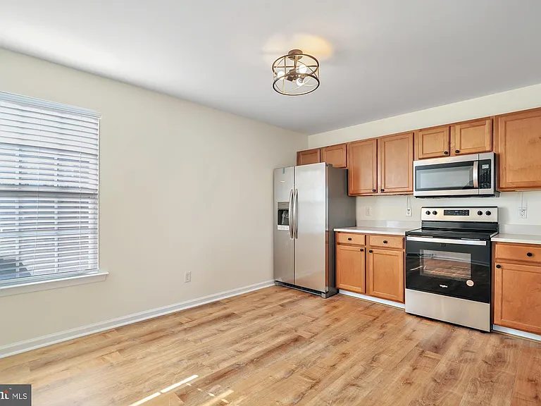 311 Paradee Dr — Photo 6