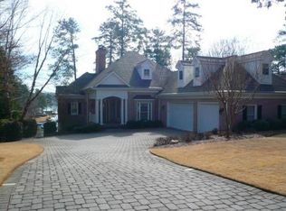 3360 Linger Longer Rd, Greensboro, GA 30642