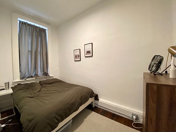 5th image of 611 Warren St #2A