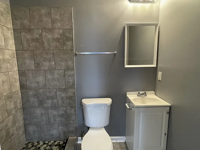 1520 N Caroline St — Photo 4