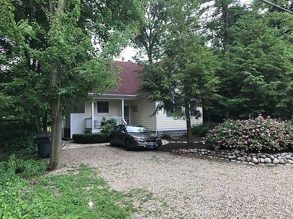 2nd image of 10538 Marquette Dr