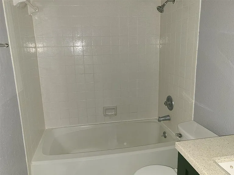 2812 Goldbridge Dr — Photo 17